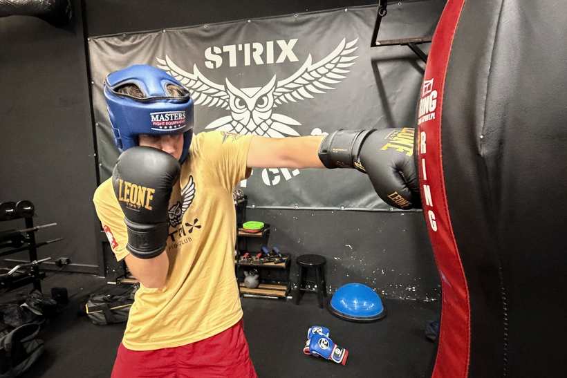 Trening boksu w STRIX Fight Club w Pruszkowie, zdjęcie 1 z 7