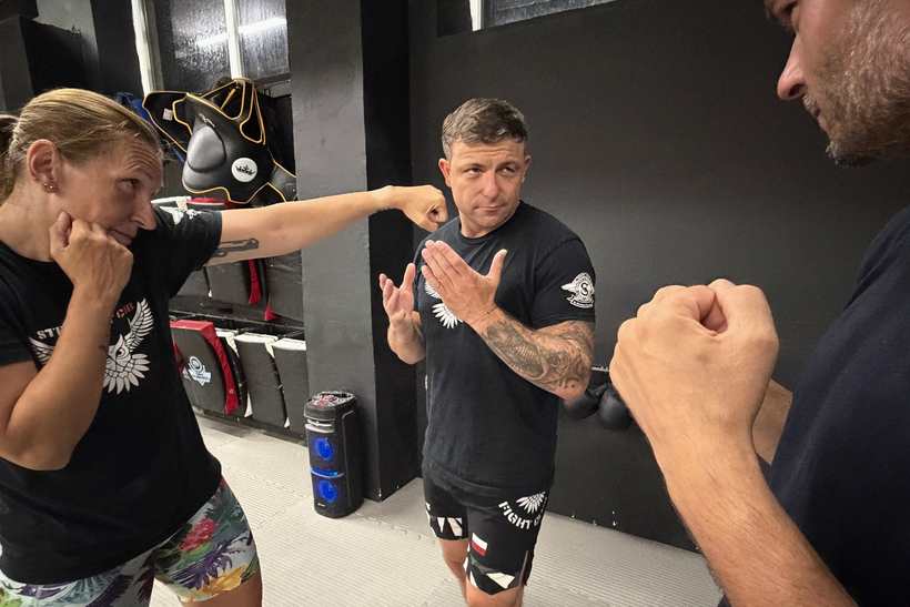 Trening kickboxingu w STRIX Fight Club w Pruszkowie, zdjęcie 5 z 6