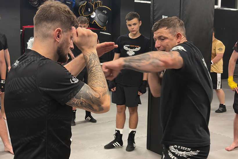 Trening Krav Maga w STRIX Fight Club w Pruszkowie, zdjęcie 2 z 5