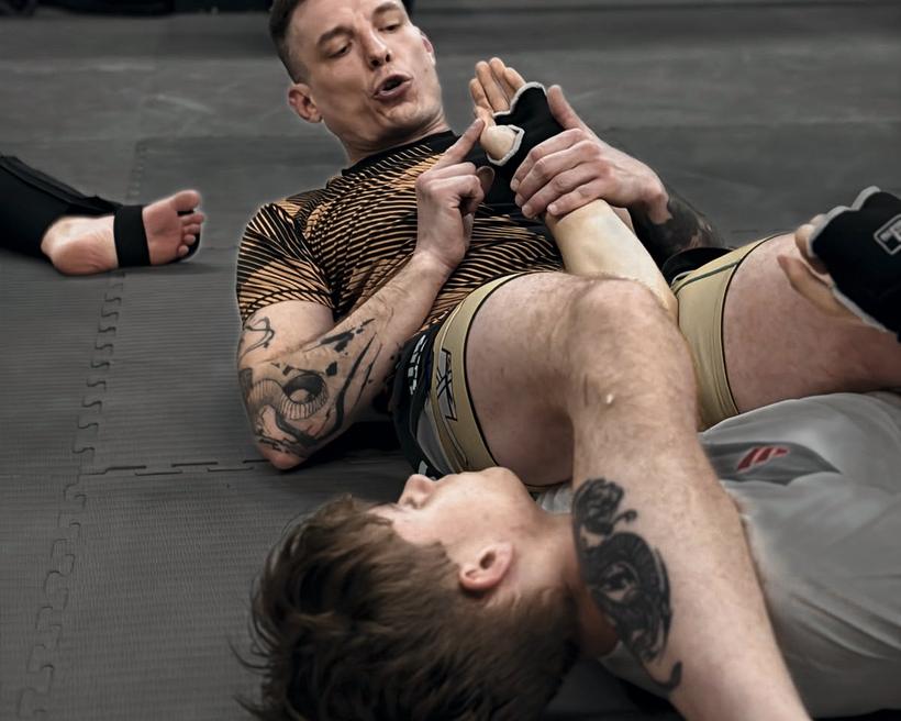 Trening MMA w STRIX Fight Club w Pruszkowie, zdjęcie 3 z 5