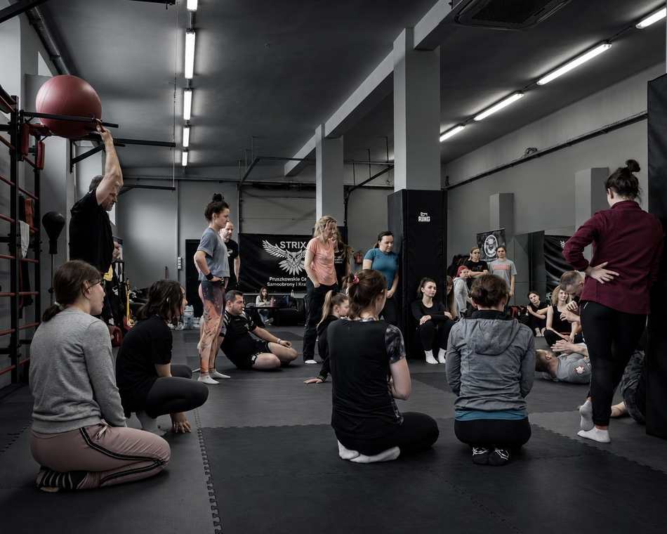 Trening na tarczach w grupie Samoobrony Kobiet w STRIX Fight Club